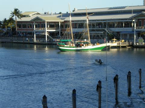Boat Bayside Marina at Bayside Market Place-May 8 2009
