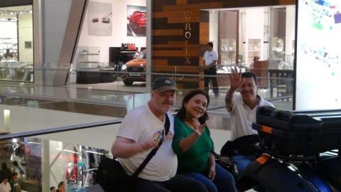 Ronald, Myriam Norman with Jorge Quiros