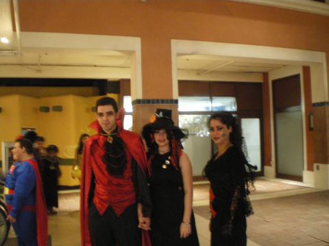 Walking Around Bayside Market Place on Halloween