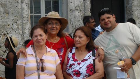 Hild Garcia Casado-Rosy Garcia-Myriam Norman-Jorge Campos 7-1-2017 (2)