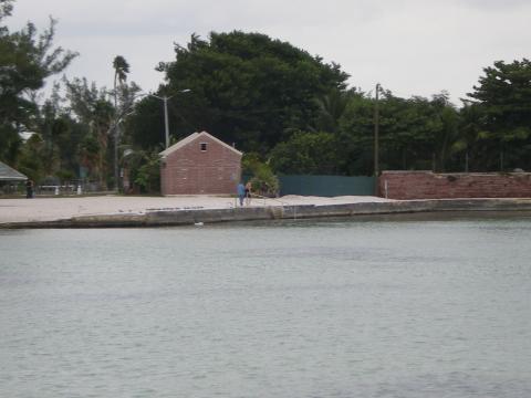A Look at a Building in the Keys 10-18-2009