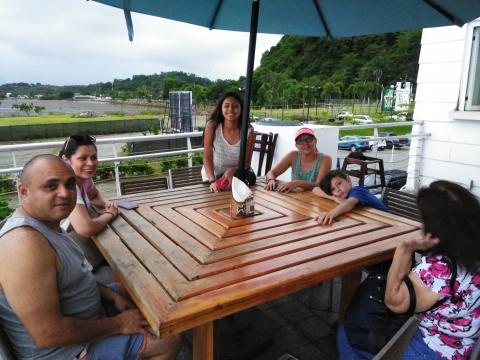 Marjorie Soto, Steven Strasburger, Nicole Soto, Marilyn Soto, Isaac Soto and Myriam Norman at the Marina of Manuel Antonio, Quepos, Costa Rica