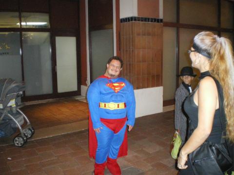 Superman at Bayside Market Place 10-31-2009